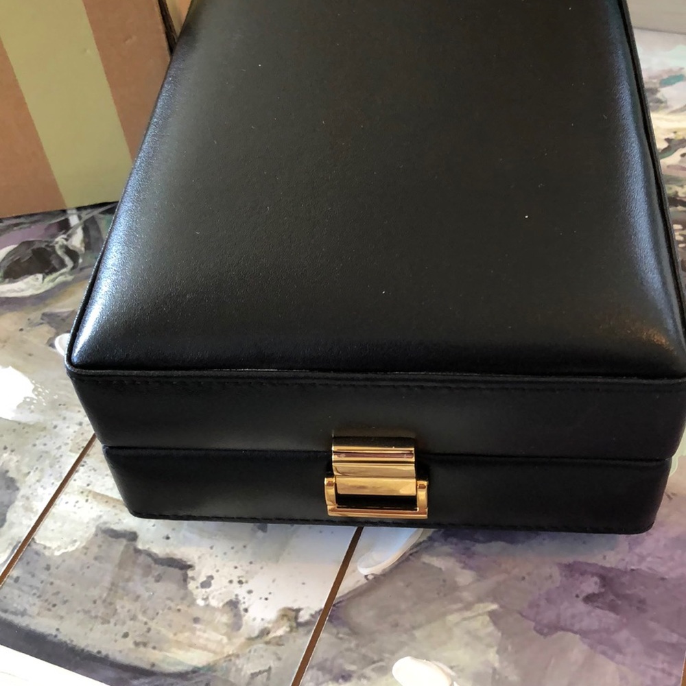 Bombay Watch and Valet Case.